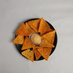 Nachos With Cheese Dip